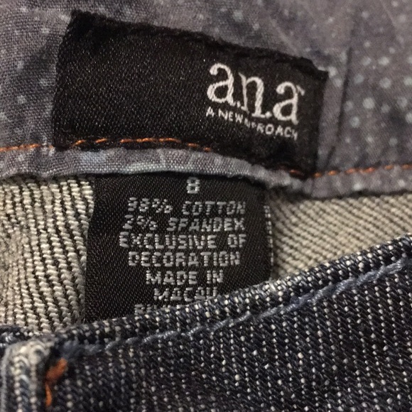 Jeans - Picture 6 of 6